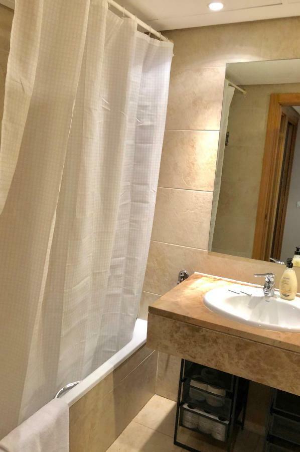 New Apartments Airport Ifema Madrid Extérieur photo